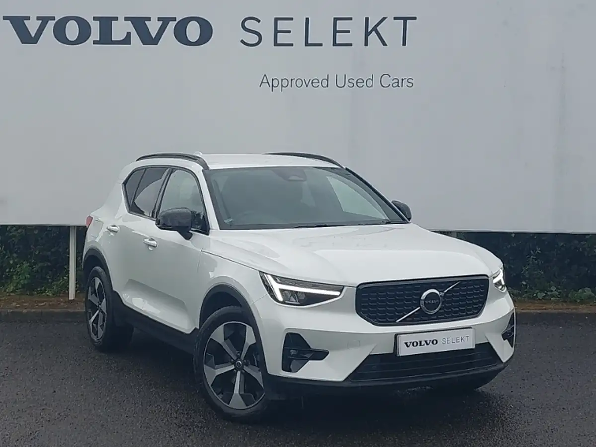 2024-volvo-xc40-20-b3-plus-big-0