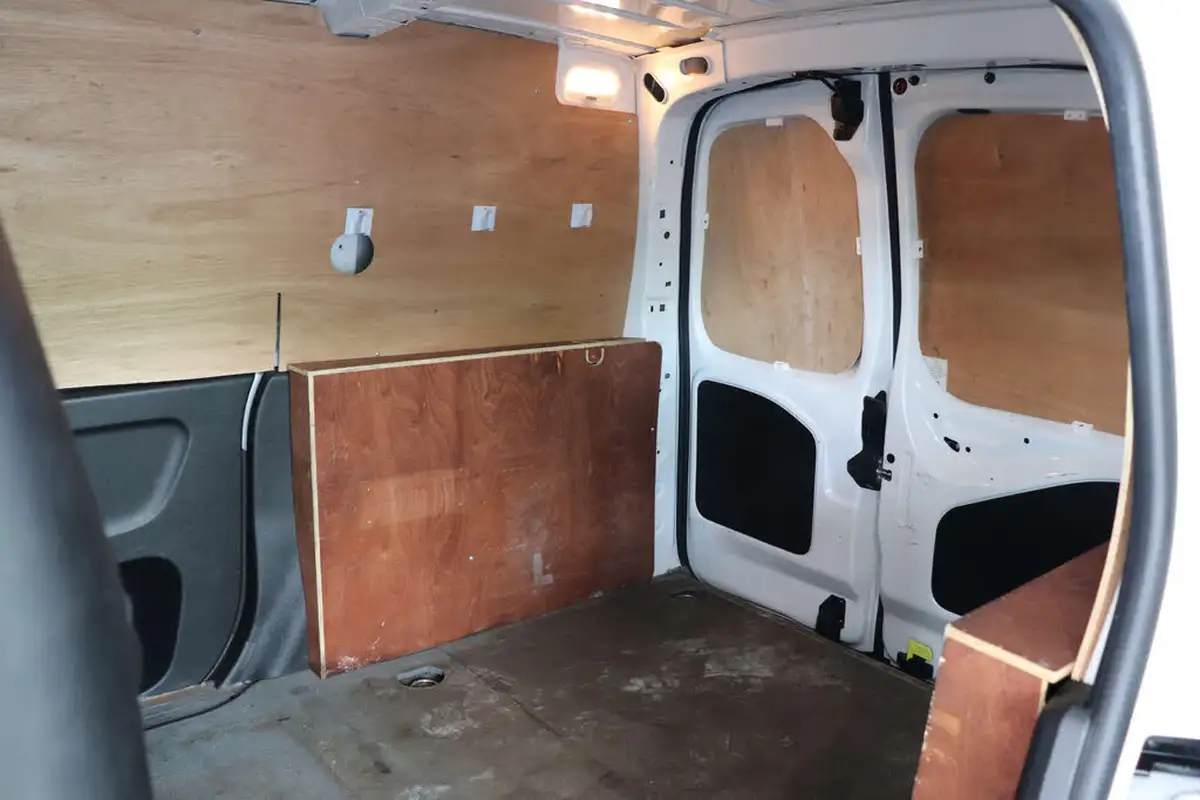 2020-citroen-berlingo-15bluehdi-1000-enterprise-100pseu6dt-e-ss-panel-big-46