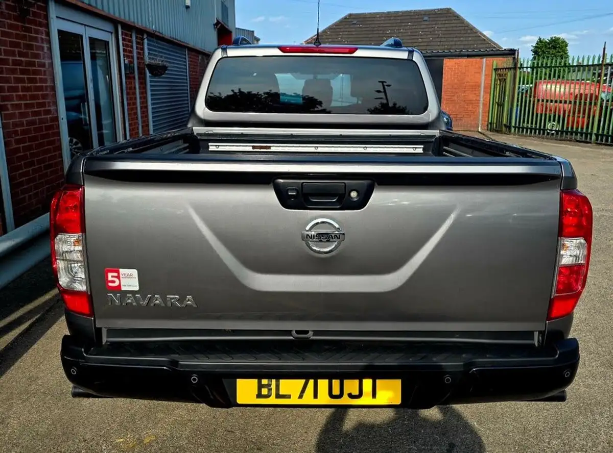 2021-nissan-navara-23dci-tt-n-guard-8-navileathersunroof-auto-big-4
