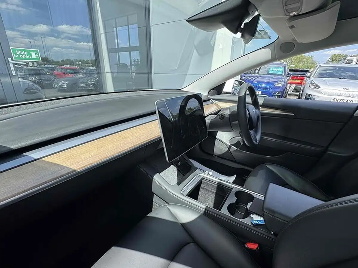 2021-tesla-model-3-e-standard-plus-big-28