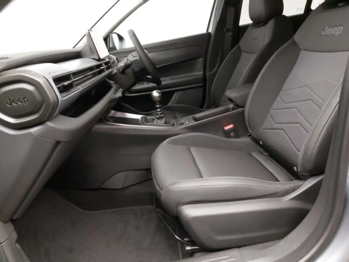 2025-jeep-avenger-12-gse-summit-big-4