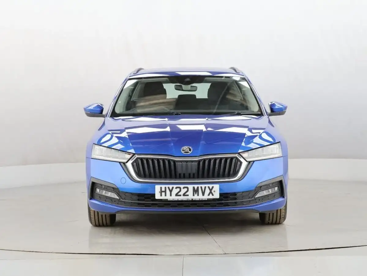 2022-skoda-octavia-15-tsi-se-technology-estate-big-2