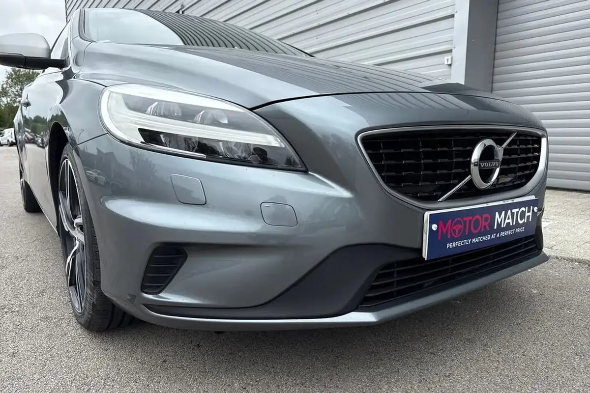 2016-volvo-v40-20td-d3-r-design-pro-geartronic-big-7