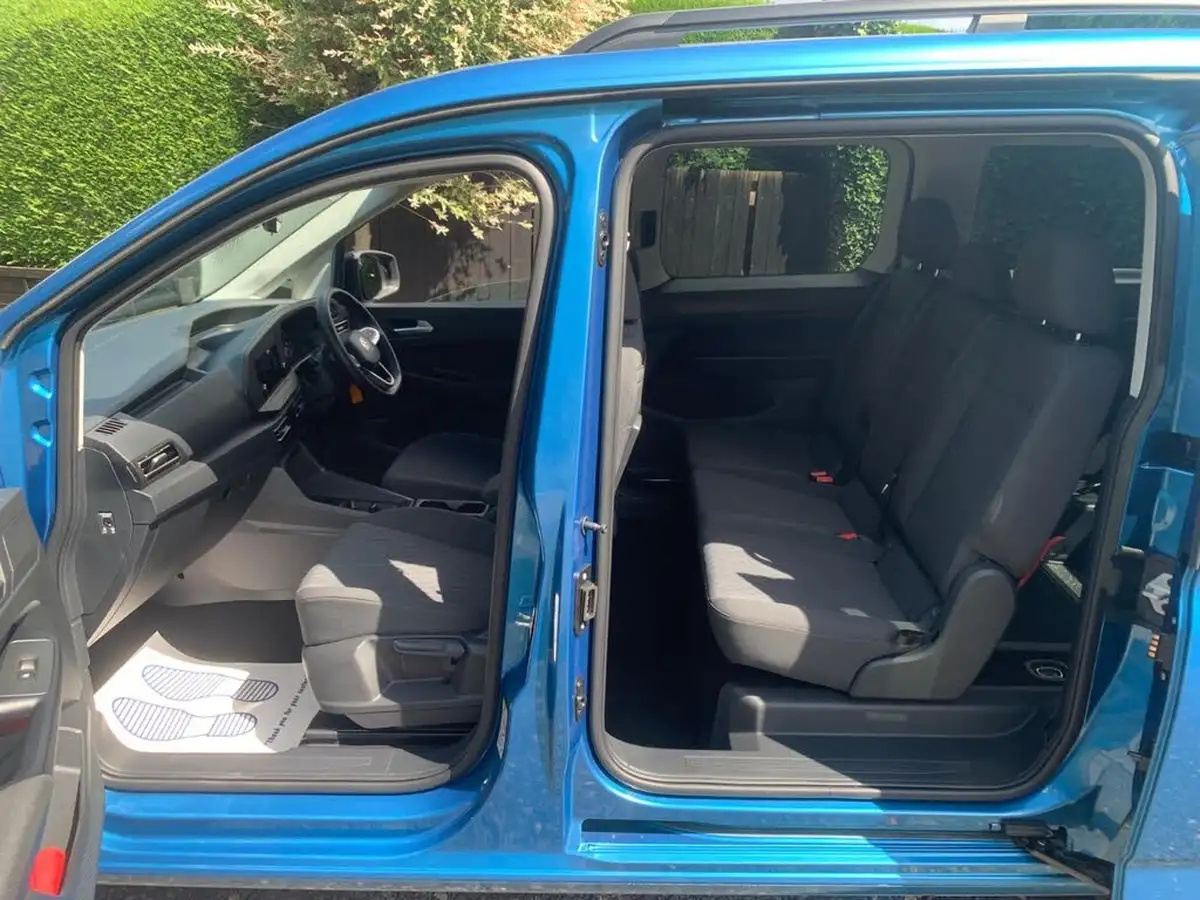 2022-volkswagen-caddy-20tdi-maxi-life-122ps-dsg-big-9