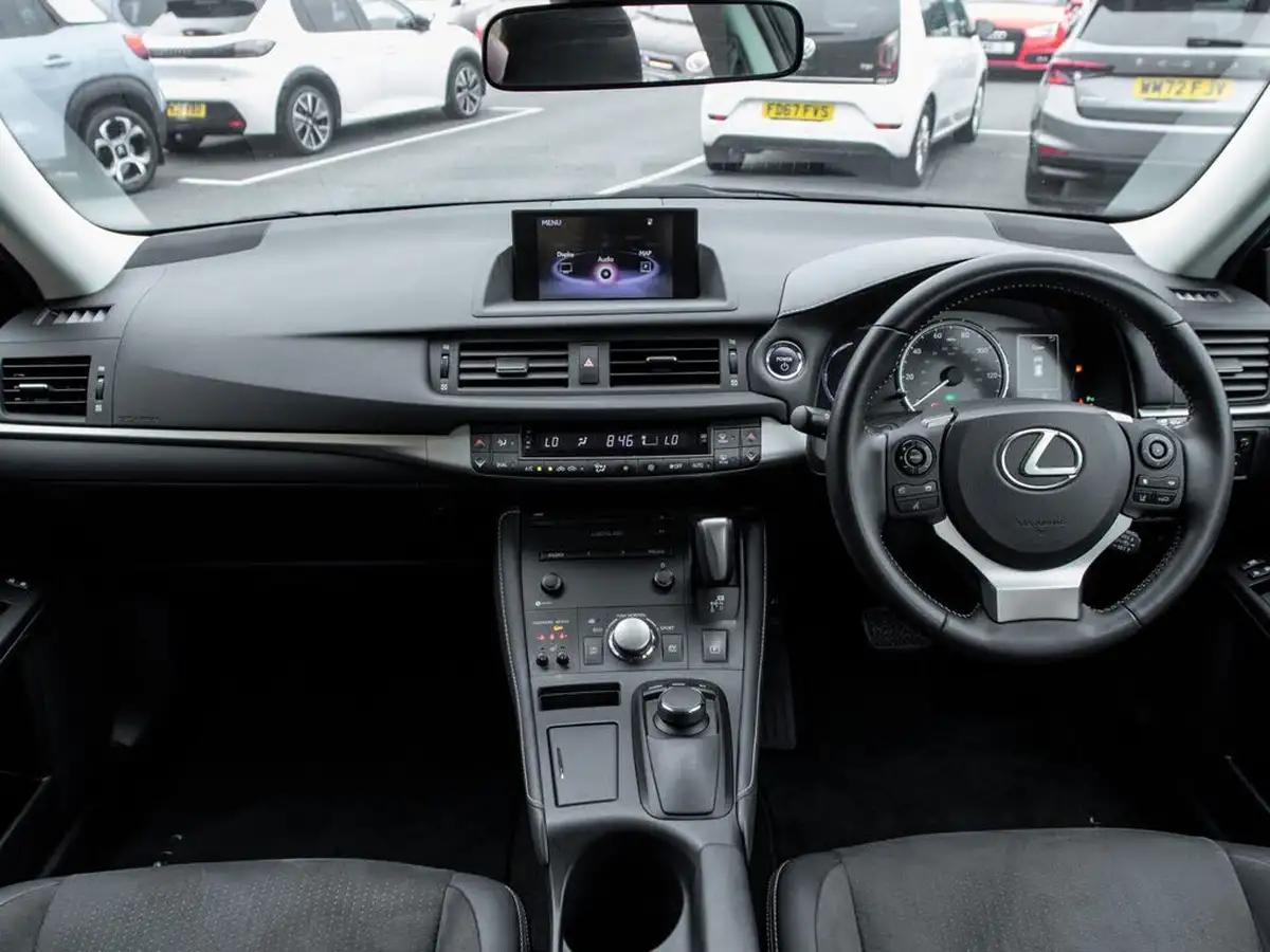 2020-lexus-ct-200h-18-ct-big-2