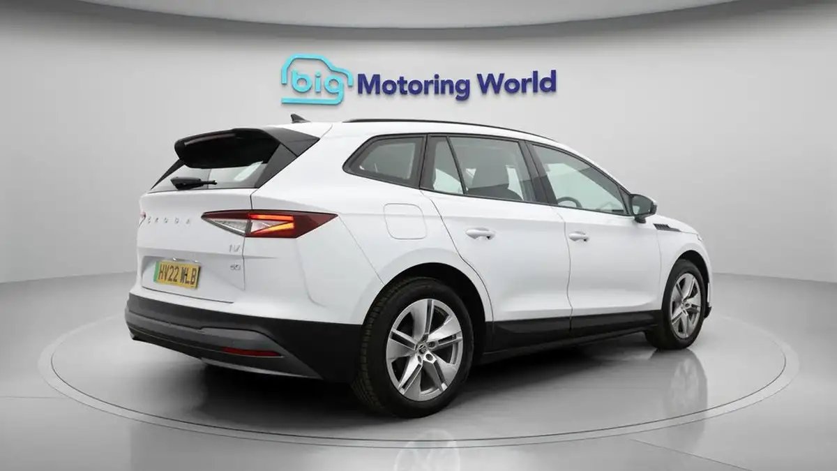 2022-skoda-enyaq-e-60-big-7