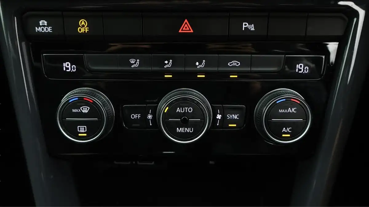 2019-volkswagen-t-roc-15-tsi-sel-dsg-big-12