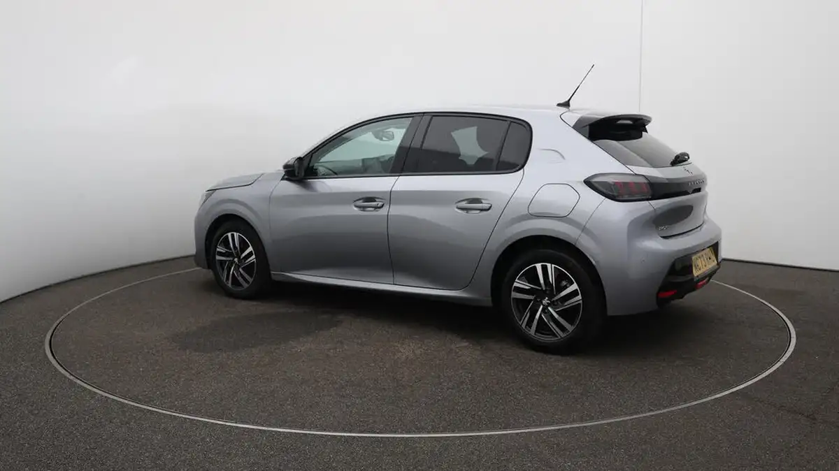 2023-peugeot-208-12-puretech-allure-premium-100ps-big-35