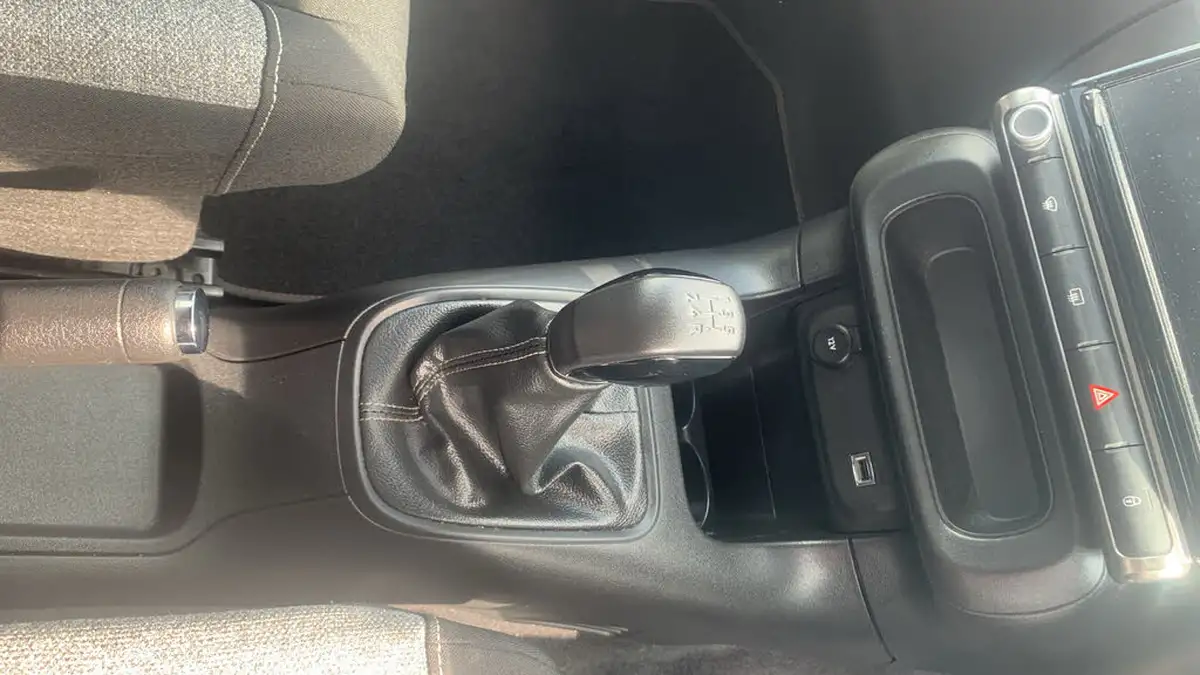 2022-citroen-c3-12-puretech-c-series-big-19