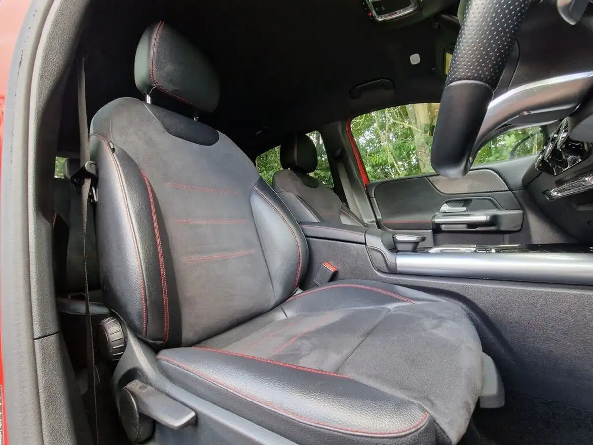 2020-mercedes-benz-b-class-20d-b200d-amg-line-big-37