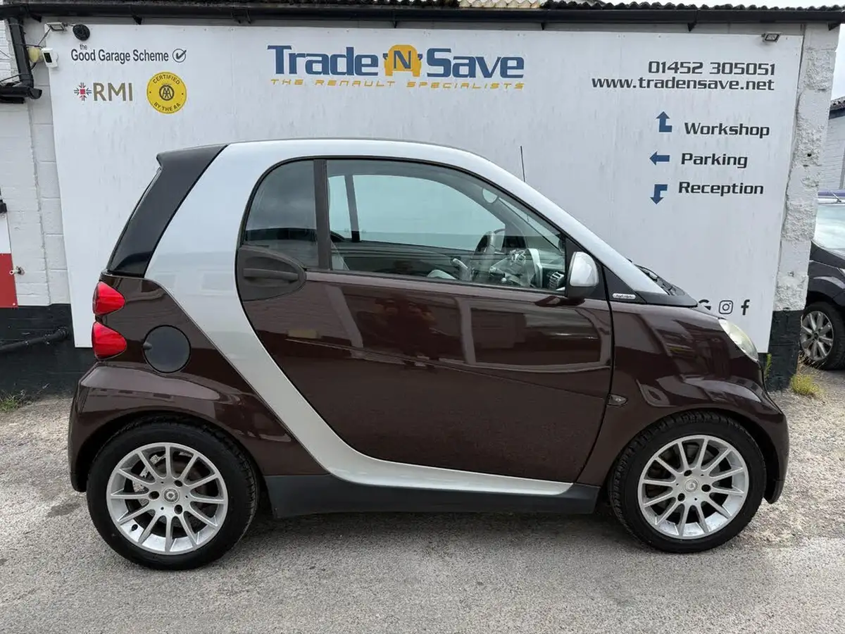 2009-smart-fortwo-10-passion-71bhp-coupe-big-8