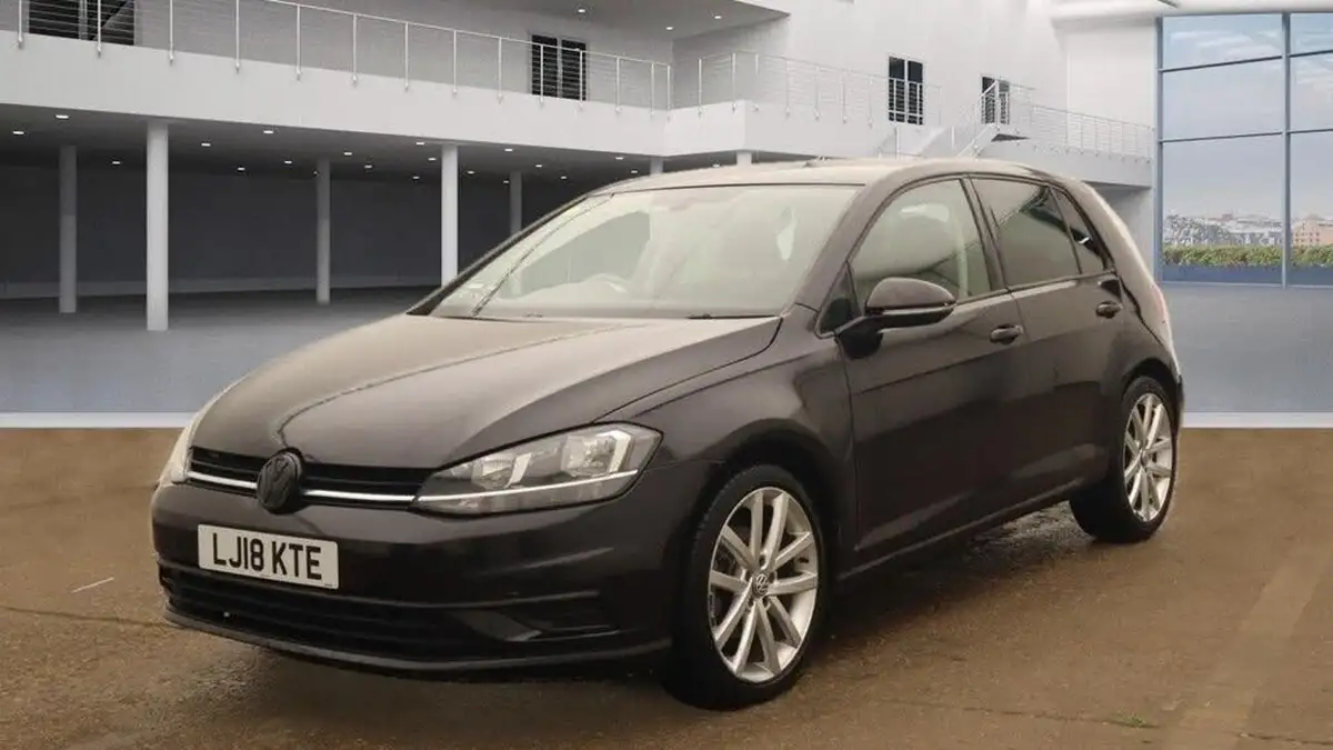 2018-volkswagen-golf-big-5