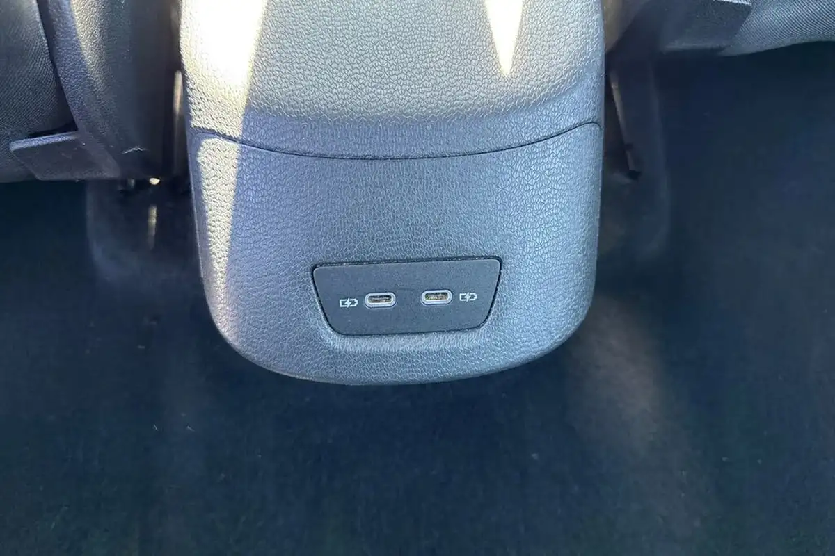 2021-volkswagen-id3-e-life-150ps-45kwh-pure-performance-big-33