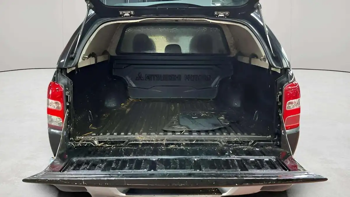 2016-mitsubishi-l200-24di-d-titan-big-3