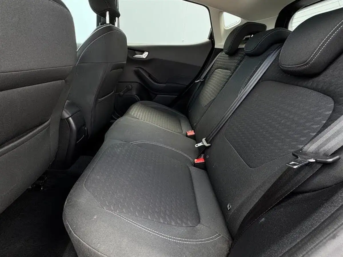 2018-ford-fiesta-10t-titanium-100ps-5d-powershift-big-19
