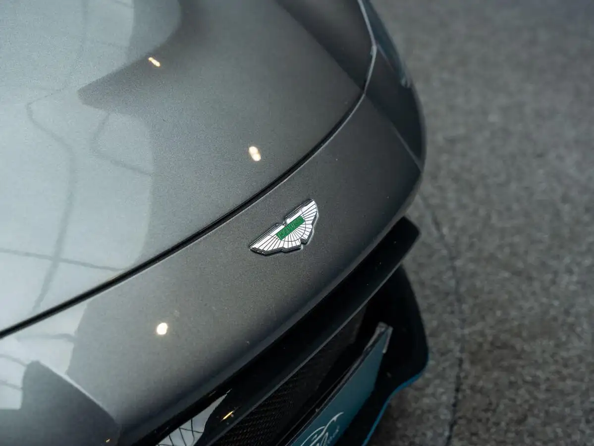 2018-aston-martin-vantage-40-v8-vantage-big-30