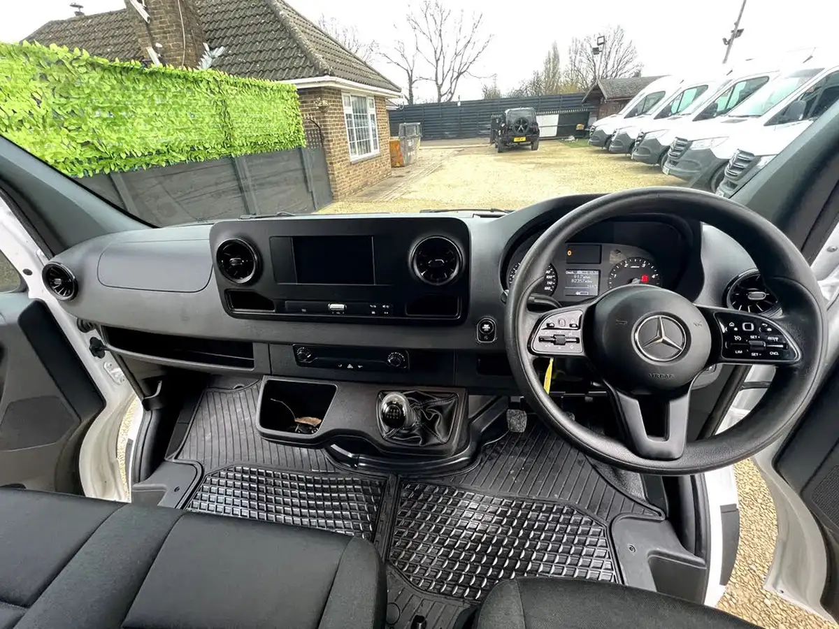 2020-mercedes-benz-sprinter-21cdi-314-l2h1-panel-van-rwd-eco-gear-360-big-14