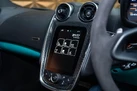 2016-mclaren-570s-38-small-23