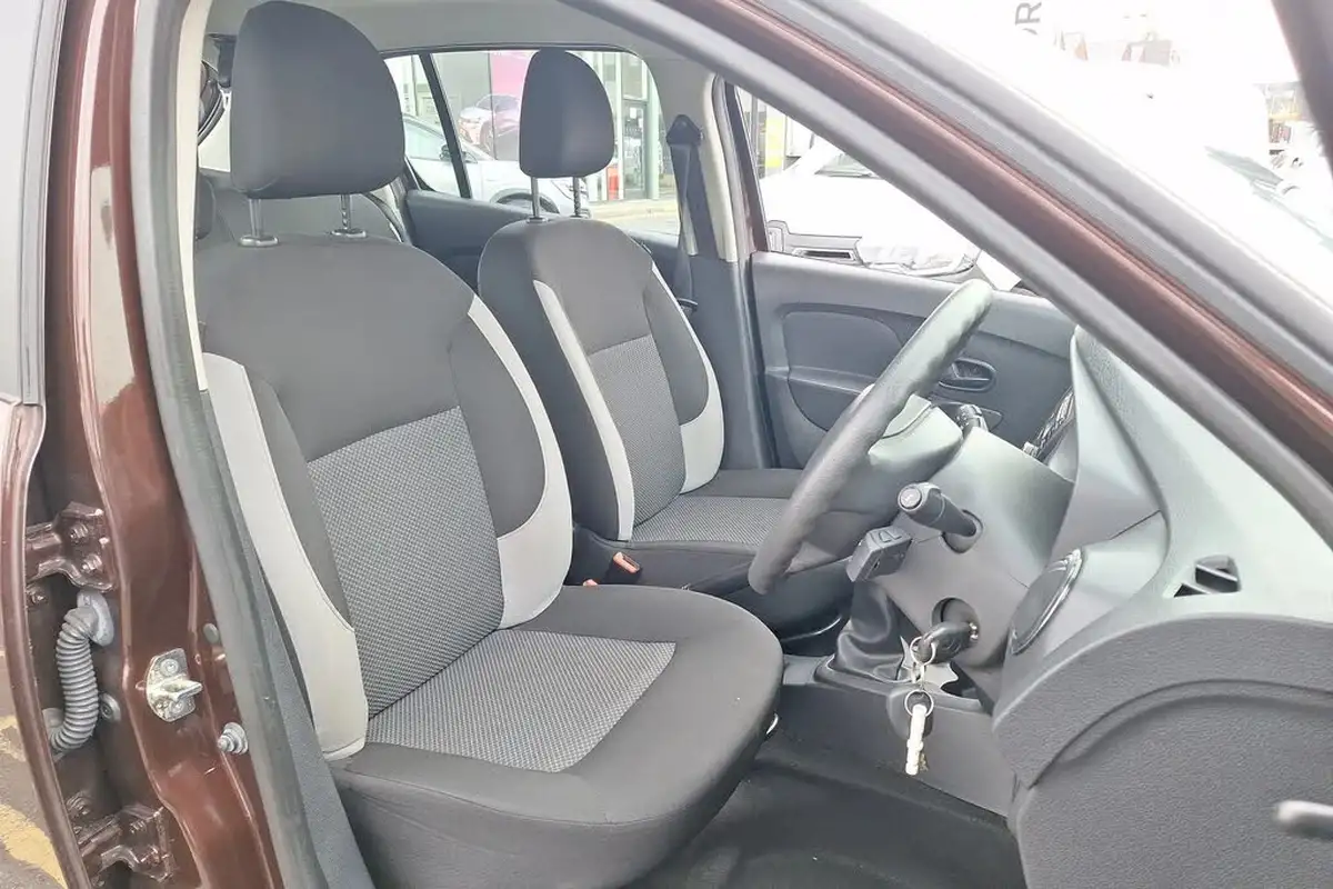 2016-dacia-sandero-09-tce-ambience-prime-big-32