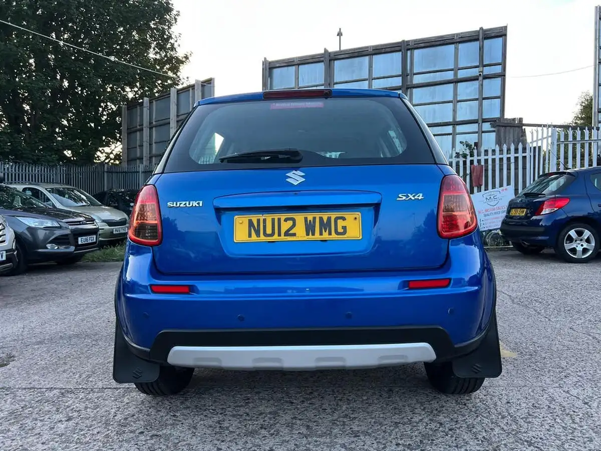 2011-suzuki-sx4-16-sz4-hatchback-5d-auto-big-13
