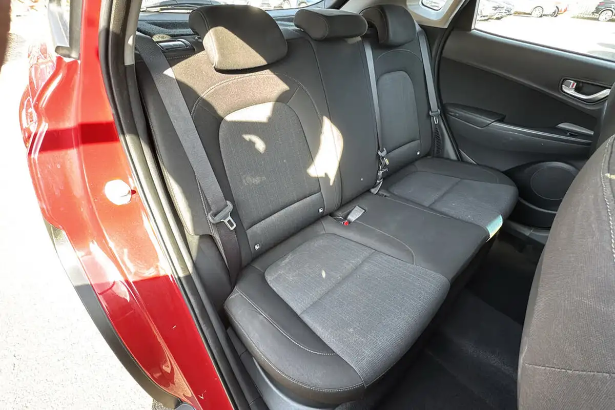 2022-hyundai-kona-10-t-gdi-se-connect-big-10