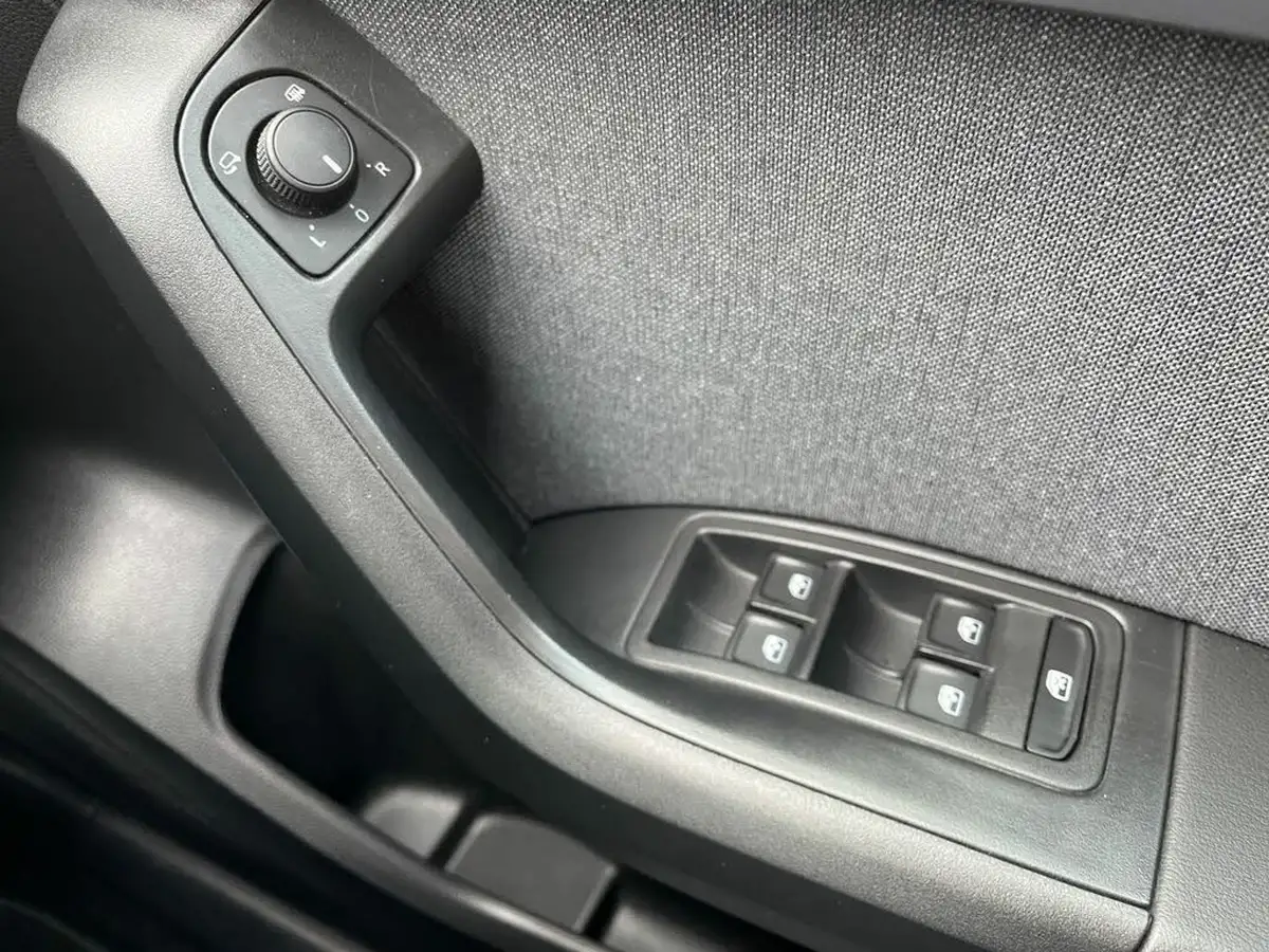 2023-seat-ateca-15-ecotsi-se-technology-big-30