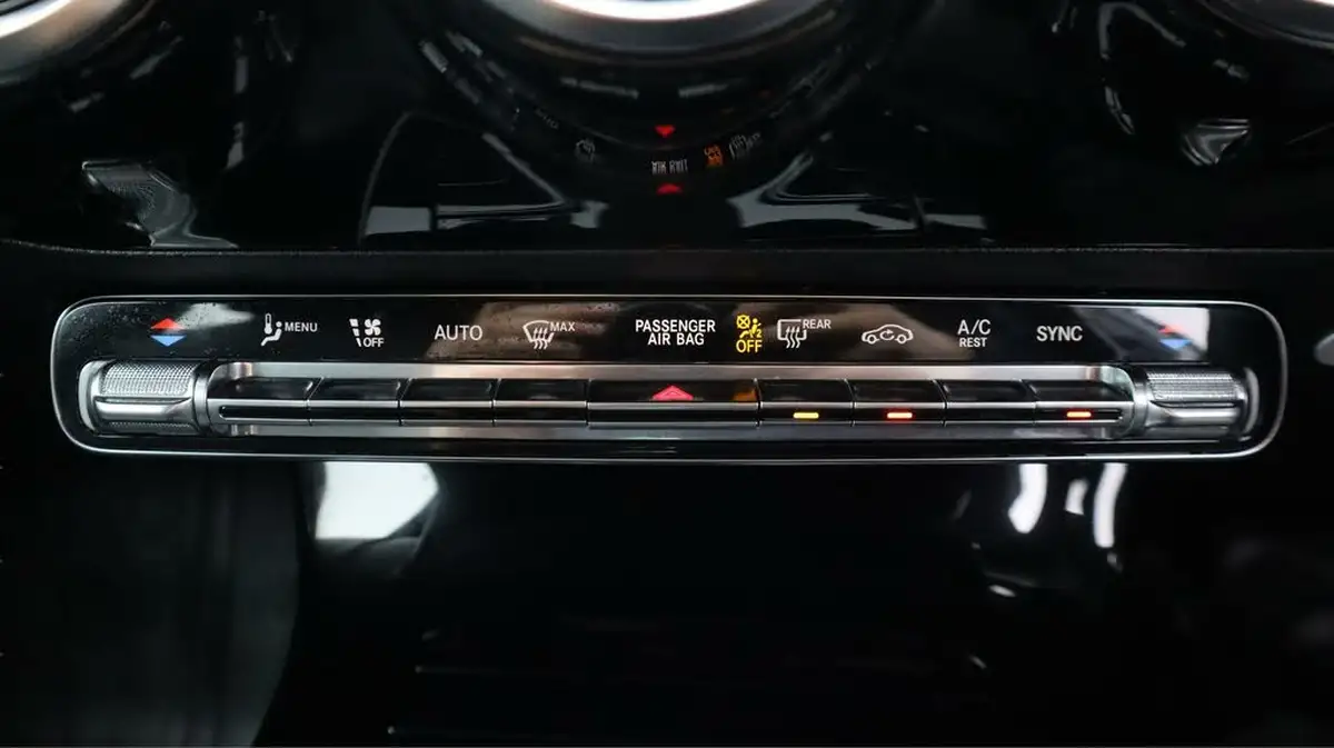 2020-mercedes-benz-a-class-13-a180-sport-executive-hatchback-5d-7g-dct-big-12