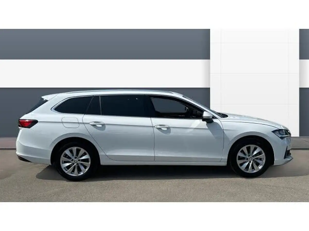 2024-skoda-superb-15-tsi-e-tec-se-technology-estate-big-4