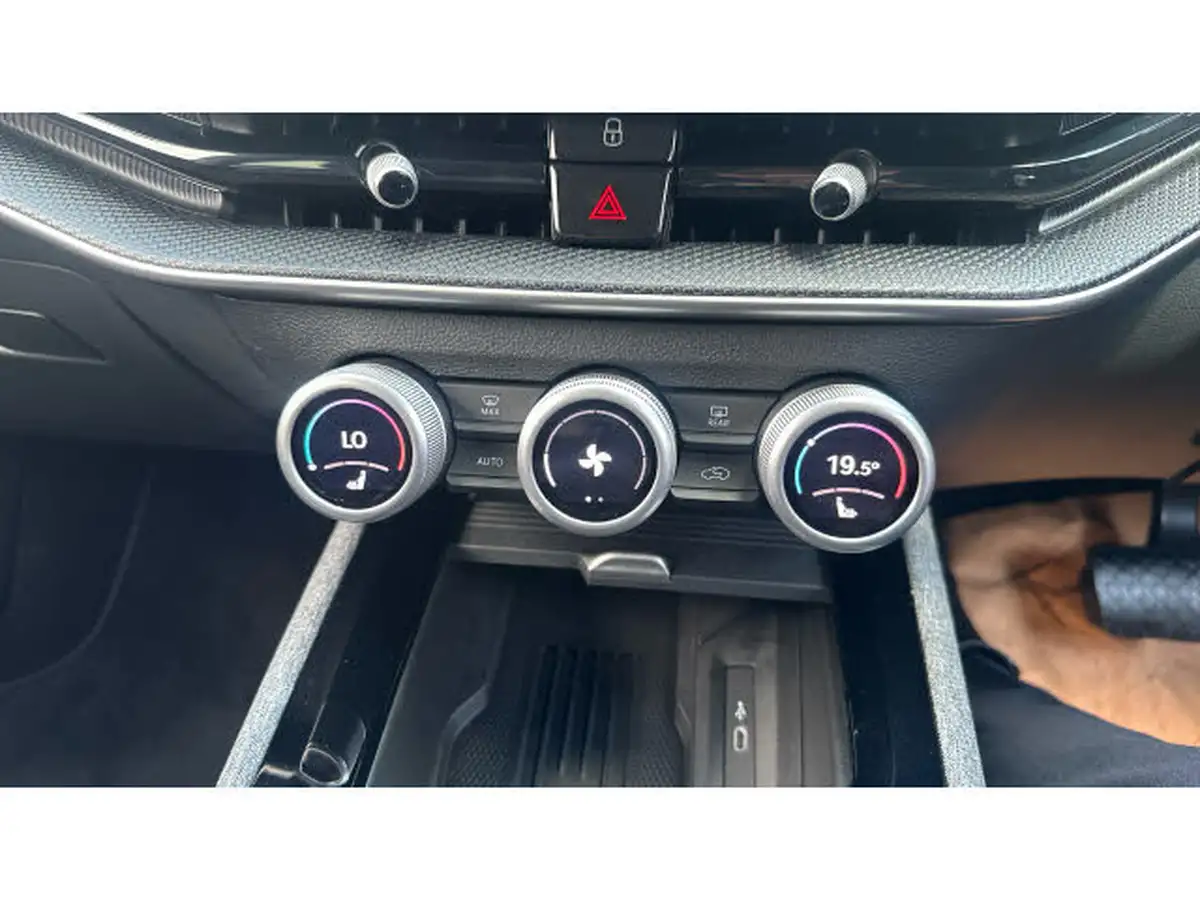 2024-skoda-superb-15-tsi-e-tec-se-technology-estate-big-28
