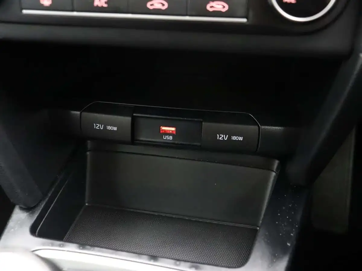 2022-kia-xceed-10-t-gdi-2-big-39