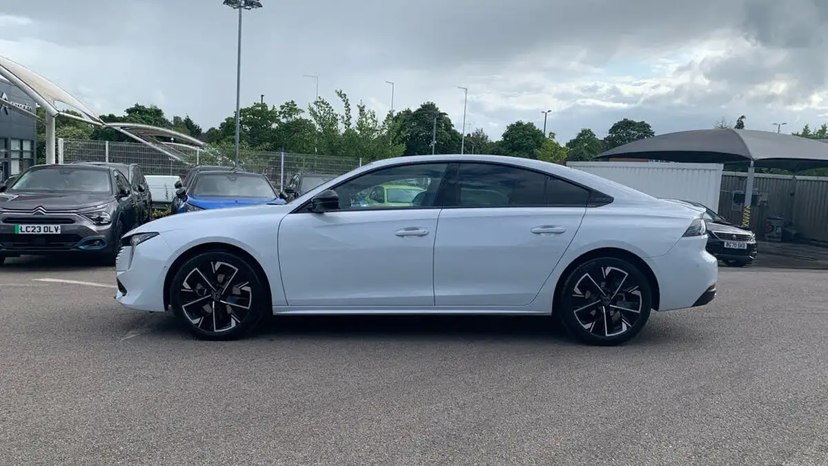 2024-peugeot-508-12-puretech-gt-130ps-big-5
