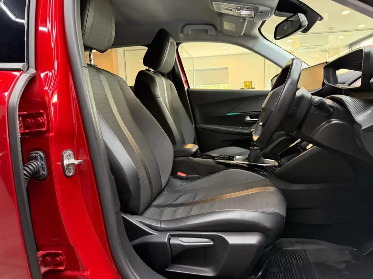 2022-peugeot-2008-suv-12-puretech-allure-premium-100bhp-big-10