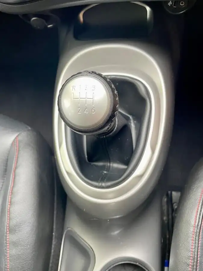 2014-nissan-juke-15dci-tekna-110ps-big-27