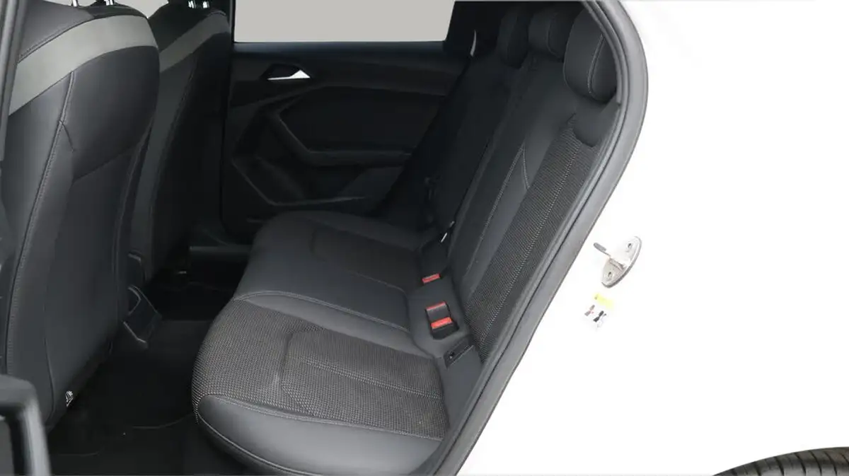 2019-audi-a1-10-30-tfsi-s-line-ss-tronic-big-16