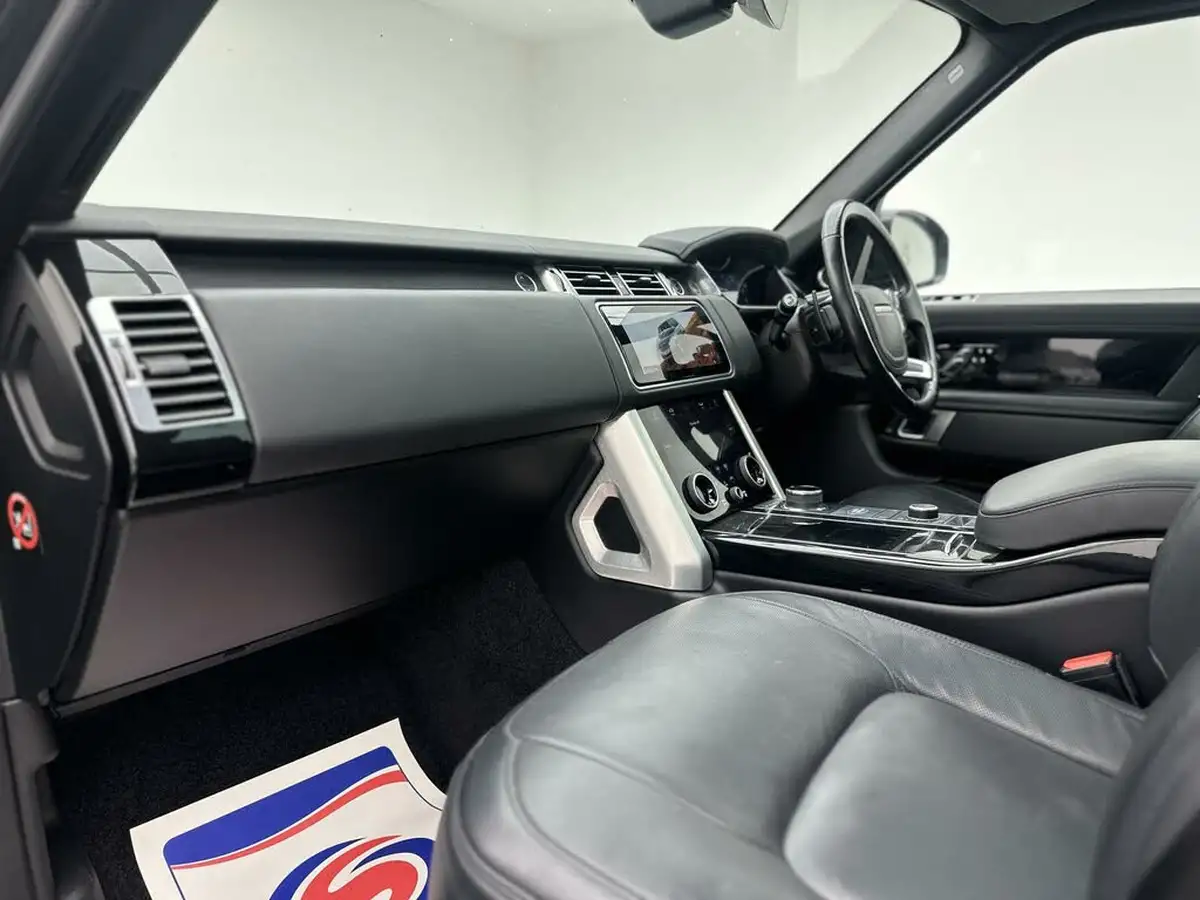 2018-land-rover-range-rover-30v6-sc-vogue-se-big-33
