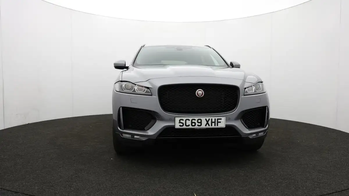 2020-jaguar-f-pace-20-i4d-chequered-flag-180ps-big-48