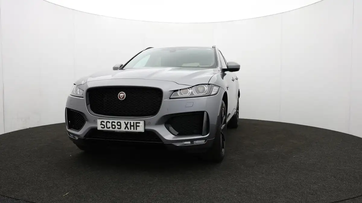 2020-jaguar-f-pace-20-i4d-chequered-flag-180ps-big-52