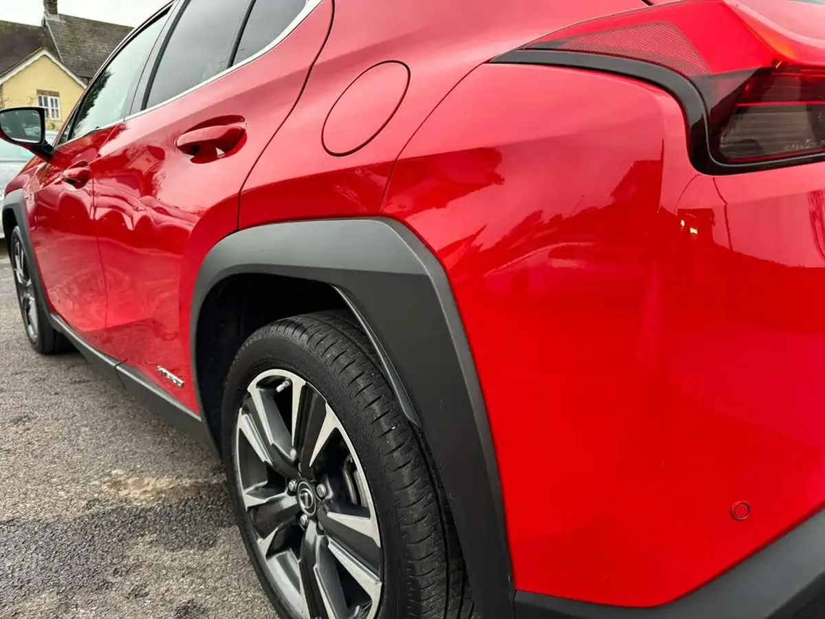 2020-lexus-ux-250h-20-ux-without-navigation-big-35