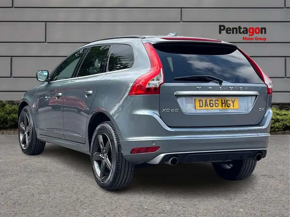 2016-volvo-xc60-20td-d4-r-design-nav-geartronic-big-1