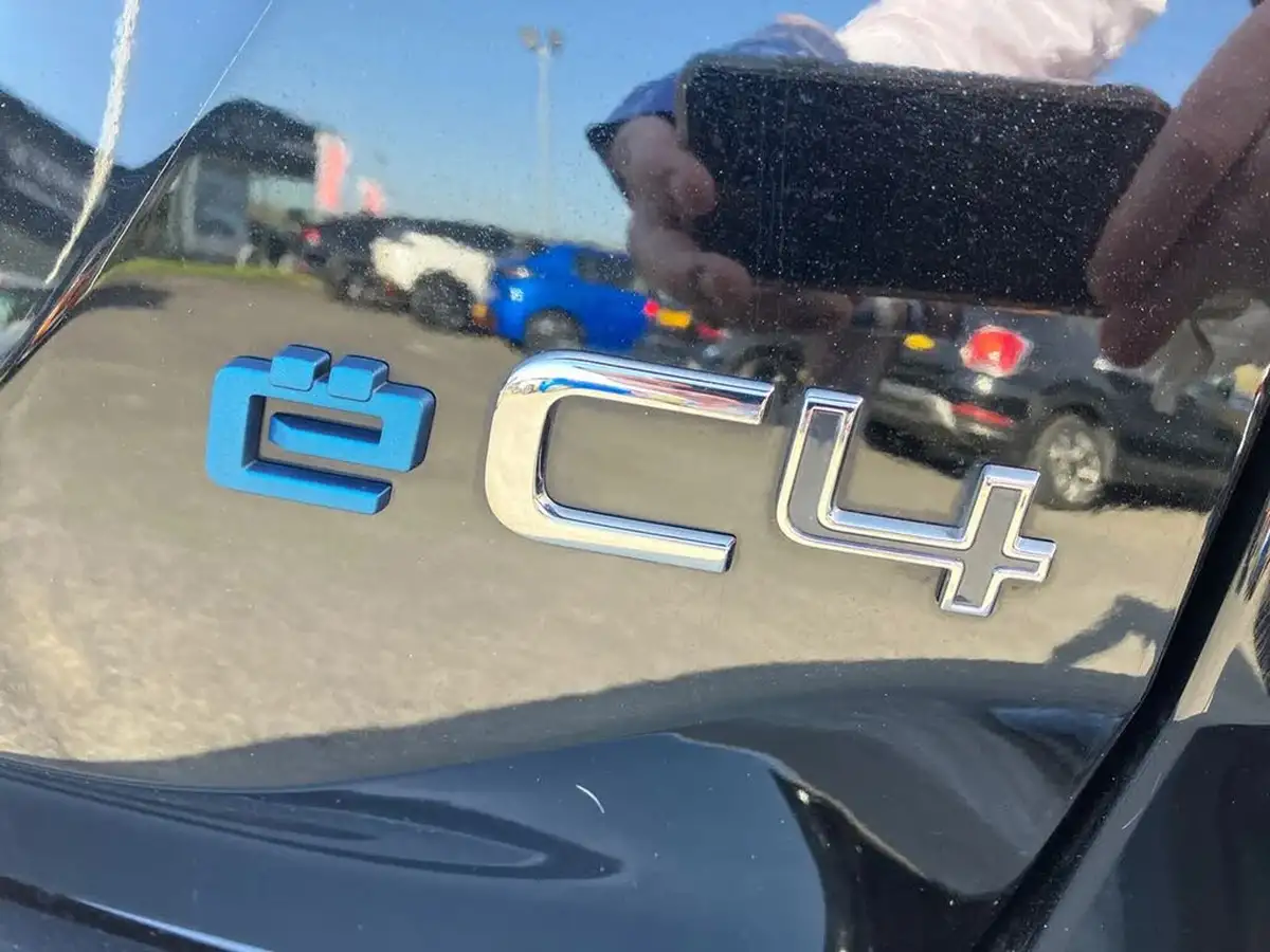2022-citroen-c4-e-shine-plus-big-25