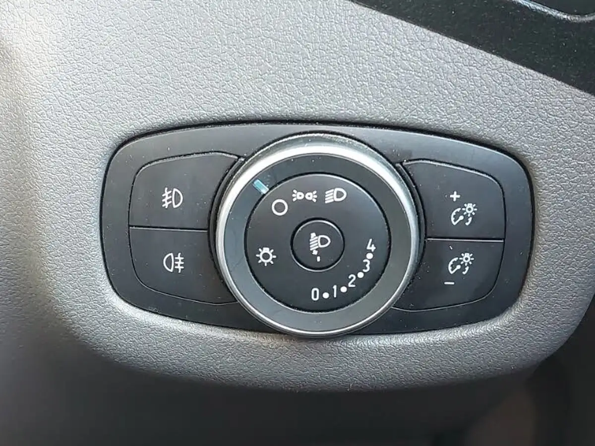 2020-ford-transit-connect-15-ecoblue-l1-200-trend-100pseu6dt-big-17