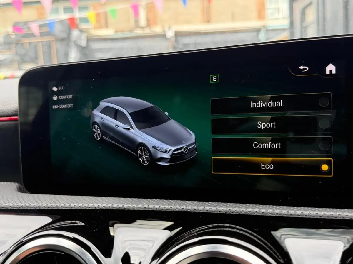 2021-mercedes-benz-a-class-13-a180-amg-line-executive-hatchback-5d-7g-dct-big-45
