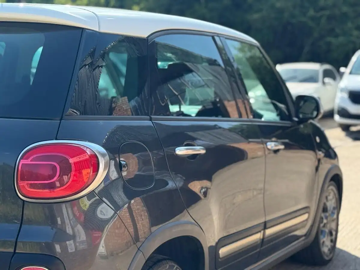 2013-fiat-500l-16-multijet-trekking-big-28