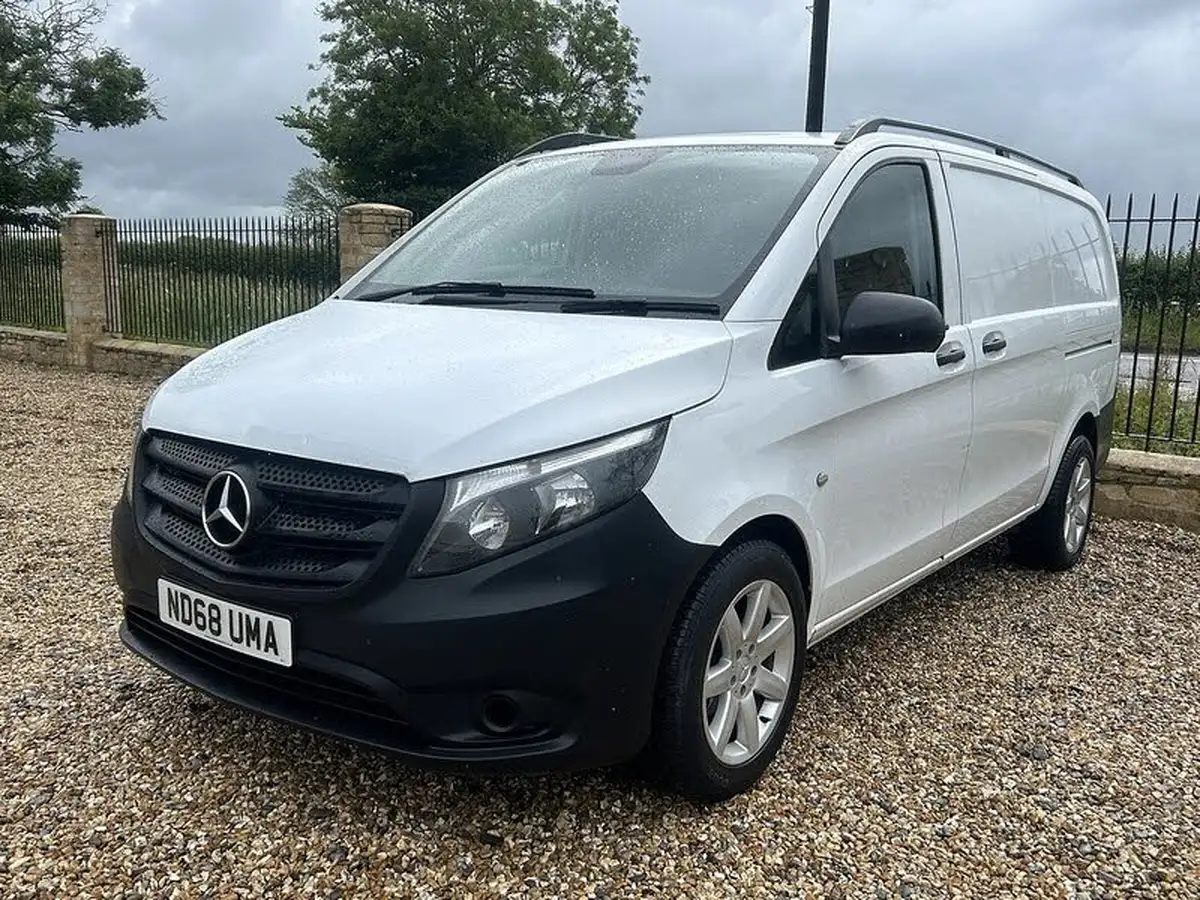 2017-mercedes-benz-vito-16cdi-111cdi-panel-long-big-18