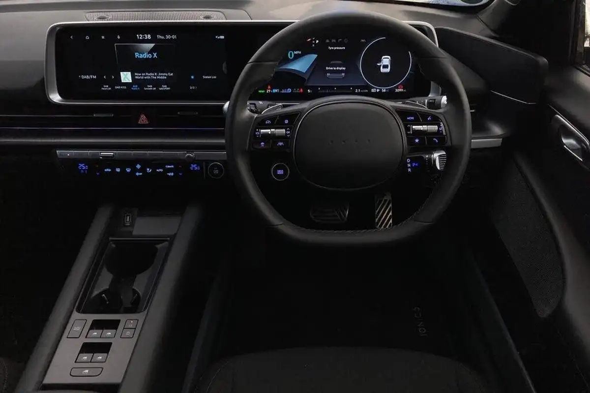 2024-hyundai-ioniq-6-e-premium-228ps-single-rwd-big-13