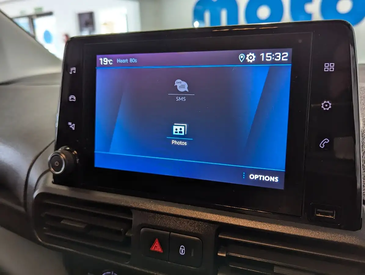 2020-peugeot-partner-15-bluehdi-1000-professional-100ps-eu6dt-panel-big-25