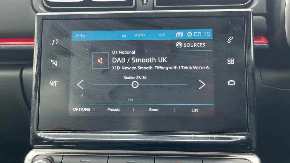 2020-citroen-c3-12-puretech-flair-plus-83ps-big-25