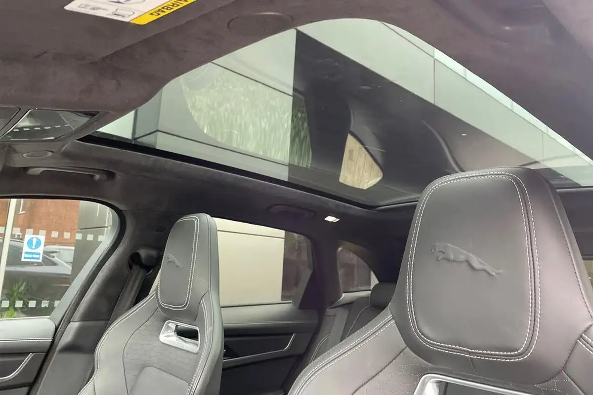 2023-jaguar-f-pace-20-p250-r-dynamic-hse-black-big-39