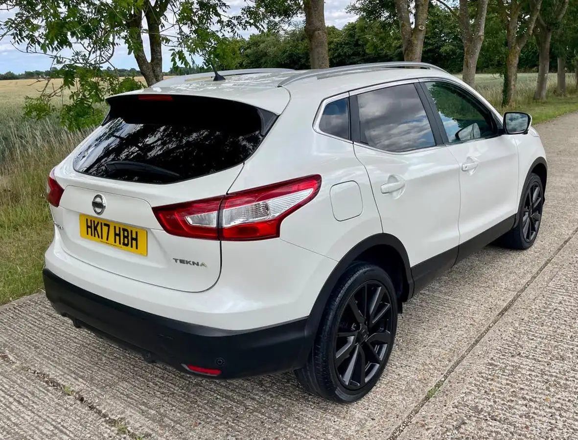 2017-nissan-qashqai-15dci-tekna-big-22