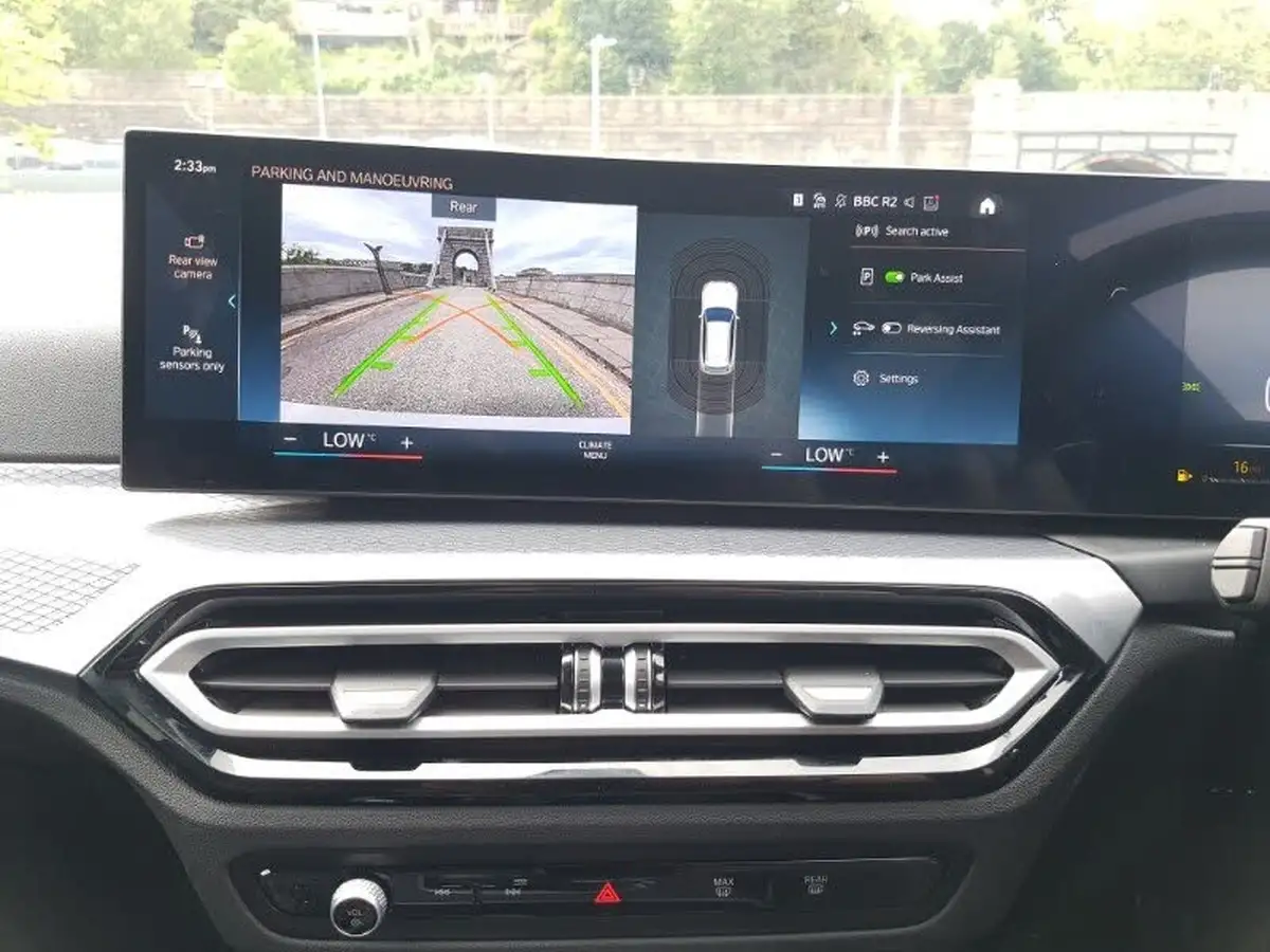 2024-bmw-3-series-20-320i-m-sport-touring-5d-big-10